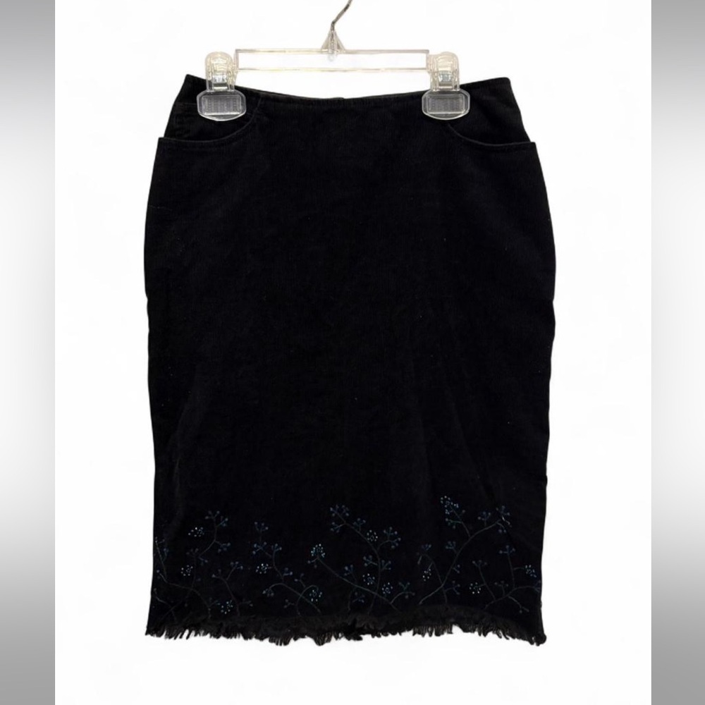 Vintage BCBG Maxazria black velvet midi skirt with embroidered flowers